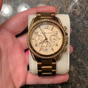 Michael kors rose gold watch